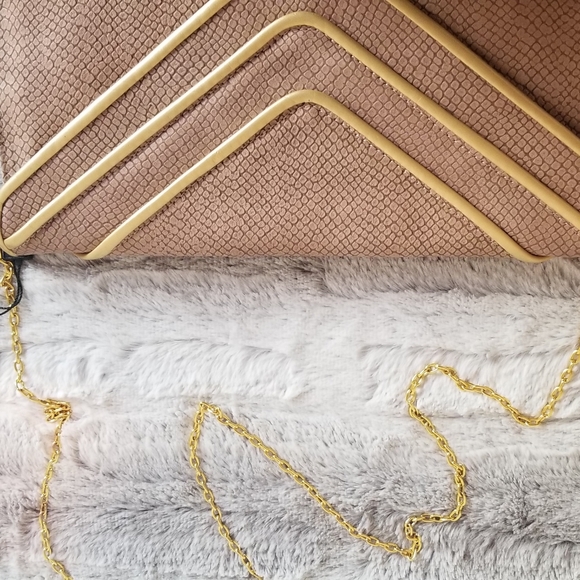 Stylish Clutch - Picture 1 of 3